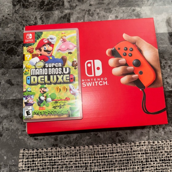Nintendo Switch Bundle - Picture 5 of 8